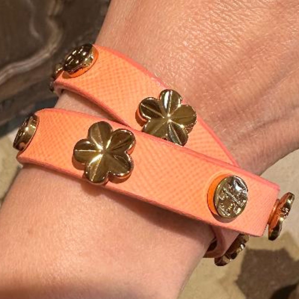 Tory Burch double wrap leather gold logo & flower bracelet / Limited Edition